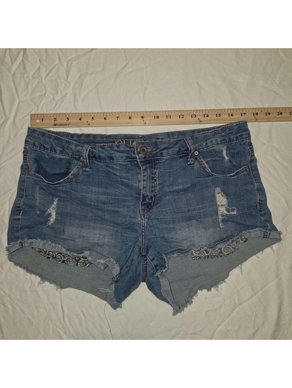 Rue21 Juniors 15/16 Distressed Denim Cutoff Shorts Paisley Pocket Y2K